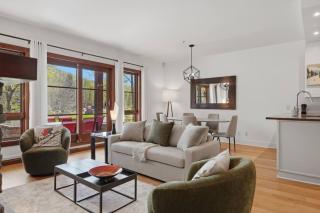 Tremblant Paradise Ski in and Ski out-Spa and Pool - 0