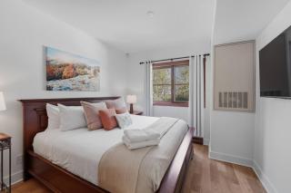 Tremblant Paradise Ski in and Ski out-Spa and Pool - 9