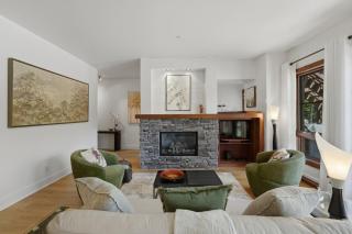 Tremblant Paradise Ski in and Ski out-Spa and Pool - 5