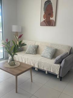 VUE MER VUE MARINA- Jolie T3 Rénové avec Terrasse - 7