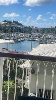 VUE MER VUE MARINA- Jolie T3 Rénové avec Terrasse - 8
