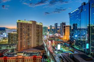 MGM Signature Luxury Jr Suite with Balcony Strip and Sphere Views - 8