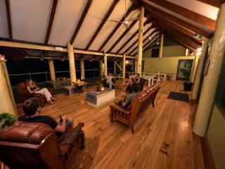 Jackaroo Treehouse Rainforest Retreat - 7