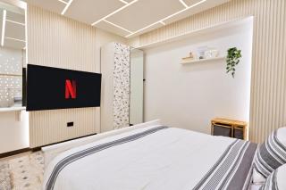 Luxury Studio with Private Jacuzzi Near City Stars - 5