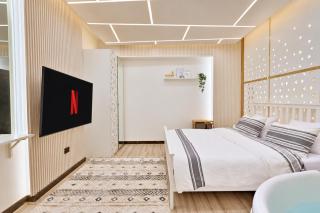 Luxury Studio with Private Jacuzzi Near City Stars - 3