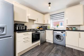Spacious 3BR Durham Home Contractor Friendly - 7