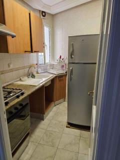 Spacious Apartment Ennasr - 1