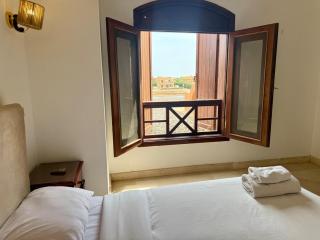 Panoramic 3BR Villa-Free Pool&Lagoon Access In ElGouna - 4