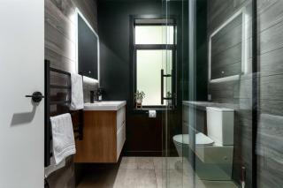 Modern apartment - 5 Minutes to Hagley and City - 3