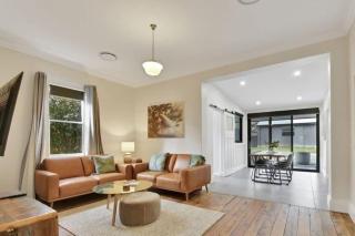 Best Nest on March Cosy Home in CBD Firepit - 0