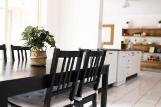 The Valerie Gardens - Homely & Cosy, Sleeps 11 - 0
