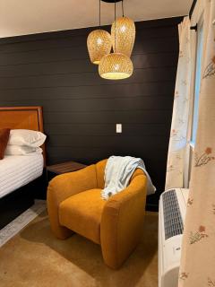The Pines 3 Updated River Lodge - 1