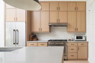 Supreme luxury home, walkable with sauna and gym - 3