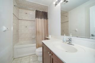 Mississauga Centre Square One Town House 2 Bedroom - 1
