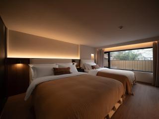 Floral Serenity Invites Mountain Moon Homestay - 8