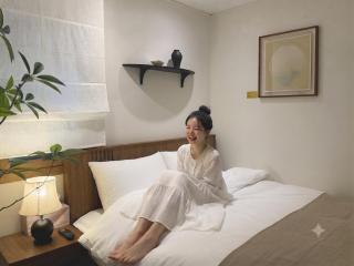 Hanok style, Up to 6 people , Luggage storage , Gyeongbokgung, Gwanghwamun, Jongno, Hongdae, Myeongdong, DDP - 9