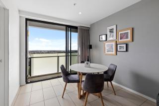 Riverside 1BR Apt with King Bed, Pool & Balcony - 1