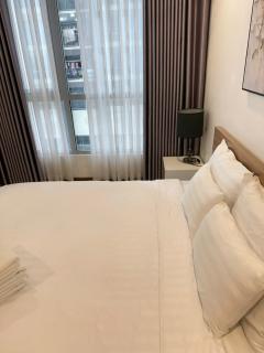 Landmark Suites Luxury Living - 3