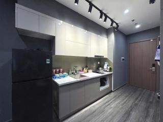 R101 Studio - 2