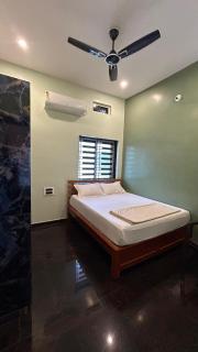 SAMRAT HOME STAY - 9