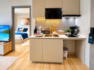 Title Serenity 1-Bedroom Apt with Balcony SRA2712 by TVC - 7