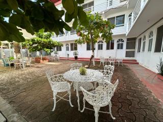 Amiris Suite - 0