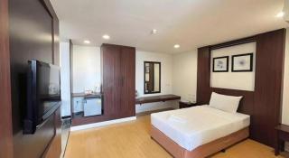 Laemchabang City Hotel - 4