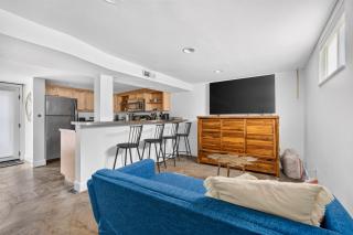Stay Portland - Private Underground Getaway - 92 WalkScore - 7