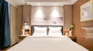 East Queen Hotel (Xi'an Beimen Metro Station) - 7