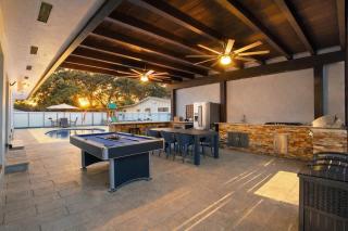 Modern Residence - Pool BBQ Arcade & Play Area - 8