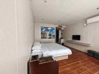 Borrman Hotel Shaoguan Century East Street Fengcai Building - 7