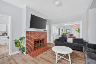 Stay Portland - Private Portland Group Getaway, Sleeps 12 - 0