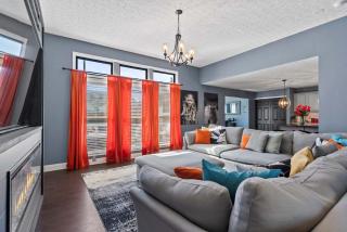 Fire Table Deck - 9 Min to Easton - Sleeps 8 - 0