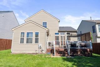 Fire Table Deck - 9 Min to Easton - Sleeps 8 - 6