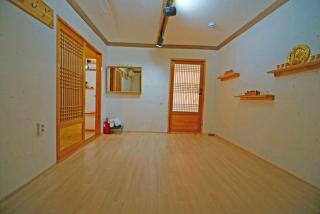 Jeonjuhanogmaeul Geha GongganyiMei mi - 4