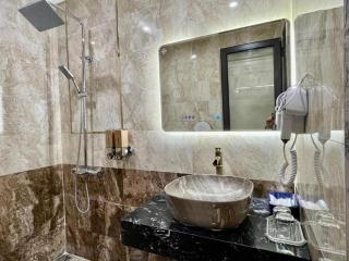 Royal Boutique Hotel - 6
