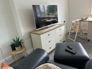 Refurbished 2BR Flat in Historic Welsh Market Town - 1