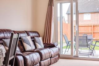 Cosy 2 Bedroom Home in Wigan - 3