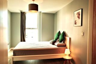 Central 2BR Birmingham Apt - Free Parking - 2