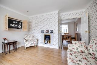 George Harrison's Former 3Bed Home in Liverpool - 5