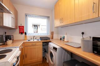 Spacious House in Sheffield - Great Location! - 8