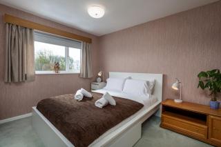 Spacious Family-Friendly 3BR Home in Gleadless - 0