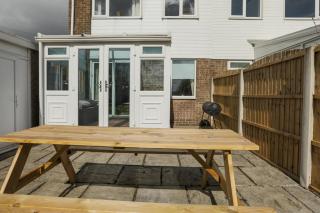 Spacious Family-Friendly 3BR Home in Gleadless - 2
