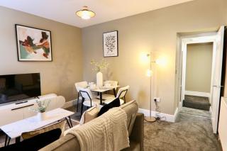 Spacious 2BR Haven Near Sheffield Centre - 2