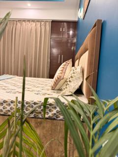 Luxe and Spacious 2BHK Mansarovar Hyatt & Iskcon - 8