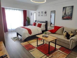 Posh Classy Luxurious Apartment with Pool and Gym - 0