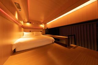 X Hotel - 4