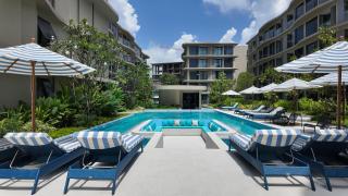1BR Aurea Suite Beachfront Layan Beach - 3