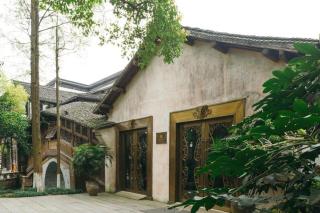 Eden Club House - 6