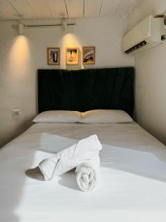 CASA LOMA BEACH LOFT - 1